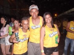 Oktober 10 Anos